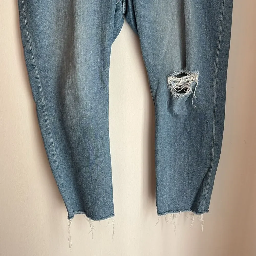 Madewell women’s the perfect vintage jeans Light Blue Denim Jeans distressed 33!